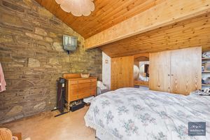 Photo 24- click for photo gallery